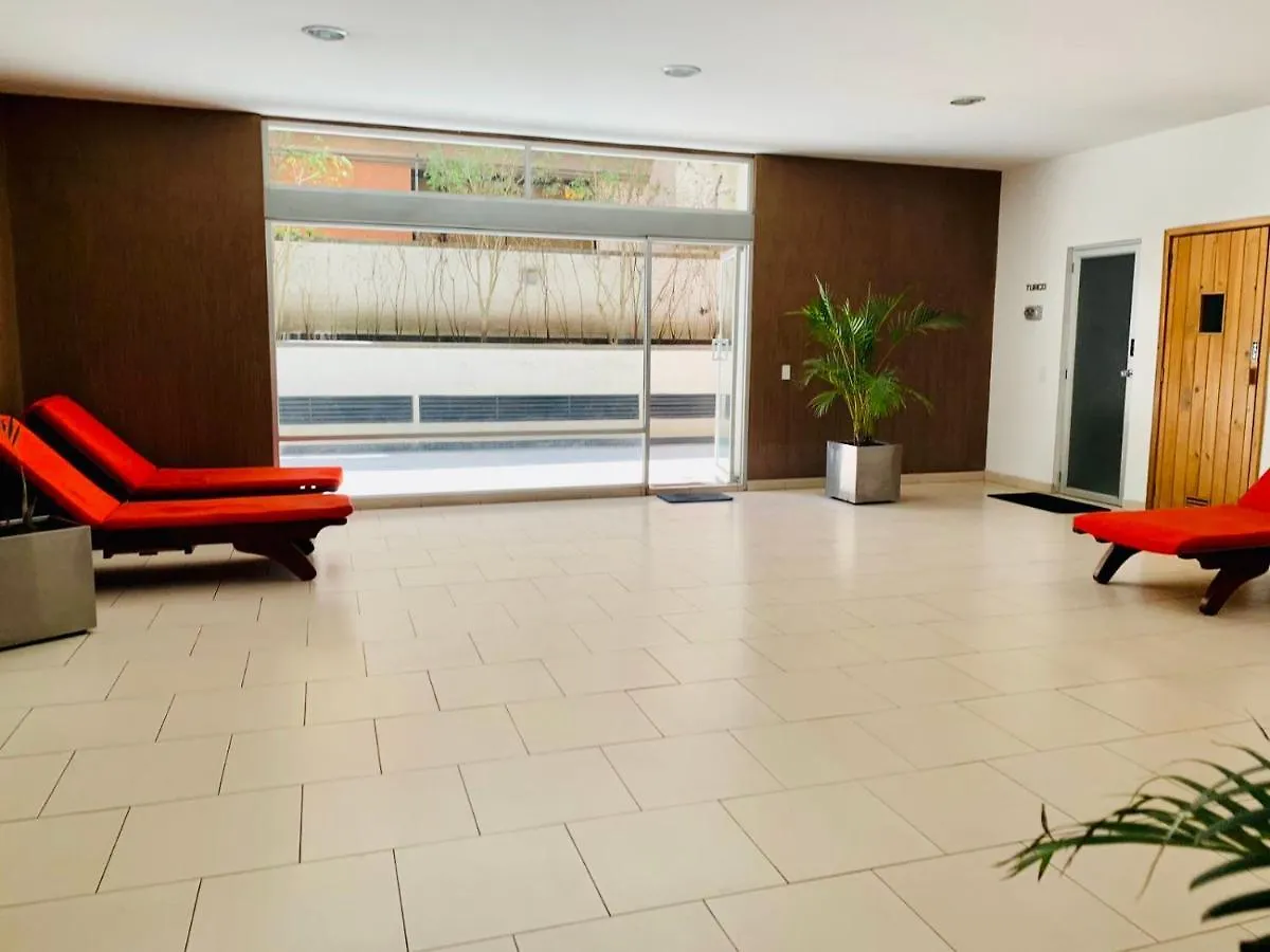 De Lujo, 2 Habitaciones, Frente Al Hotel Sheraton Quito